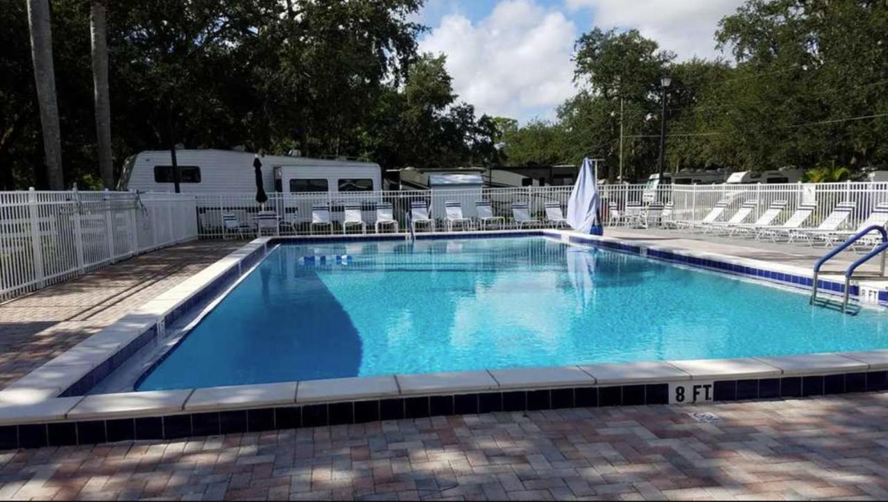 Cozy Tiny Home Near Disney World & Orlando Parks! كيسيمي المظهر الخارجي الصورة